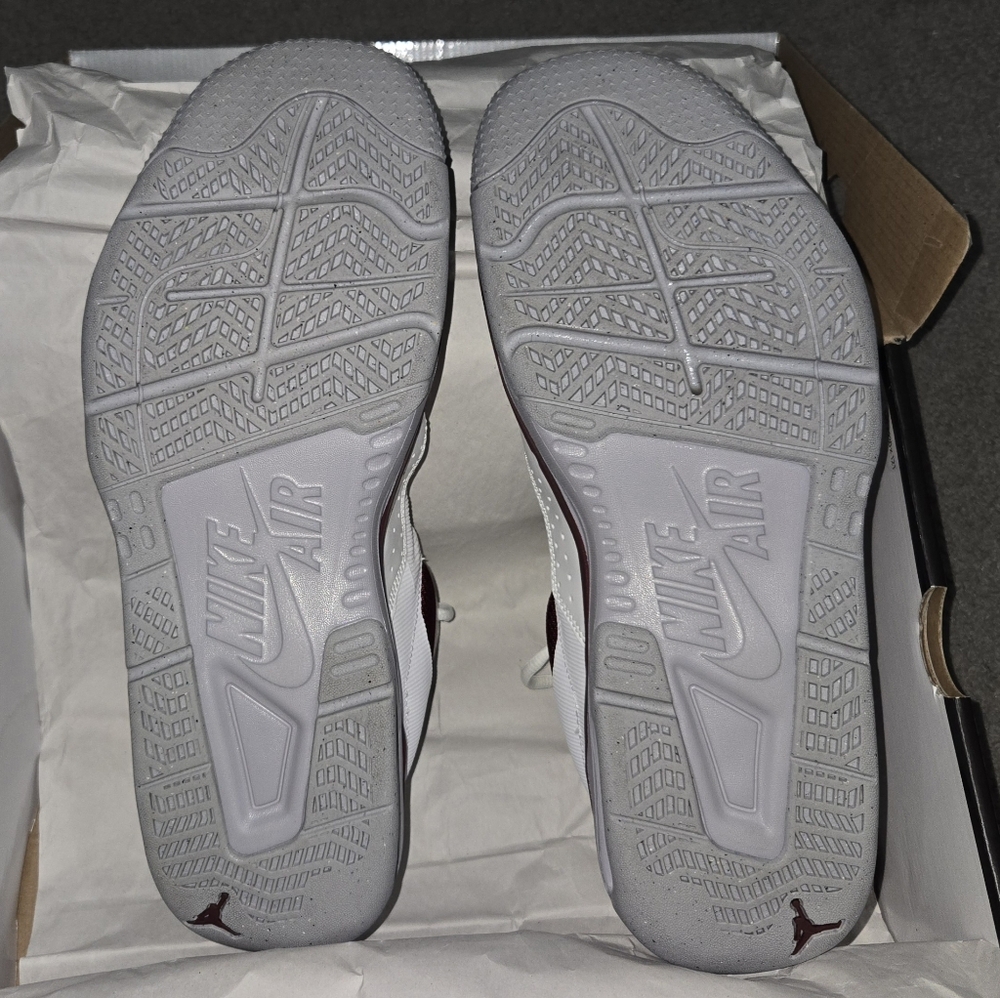 Air Jordan Stay Loyal 3 "White Team Red" - Picture 7 of 14